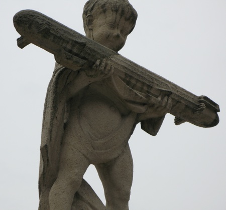 statue2.JPG